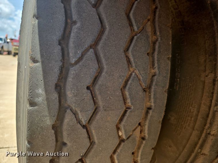 image for item EN8109 2003 Atoka 20-DDE-50-3 double drop deck equipment trailer