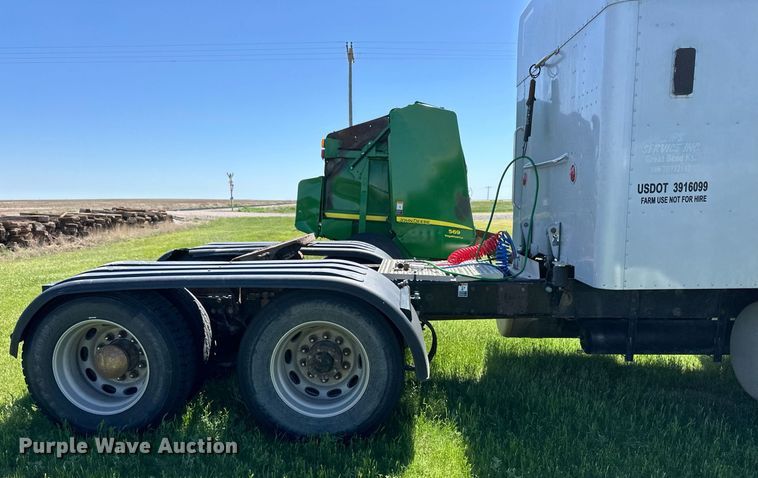 image for item EQ4772 2007 Peterbilt 386 semi truck