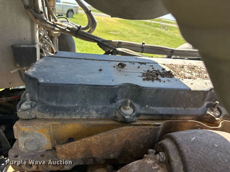 image for item EQ4772 2007 Peterbilt 386 semi truck