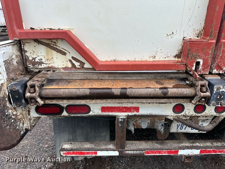 image for item EQ4859 2012 Aeroswint silage trailer