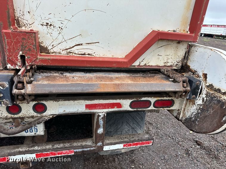 image for item EQ4859 2012 Aeroswint silage trailer