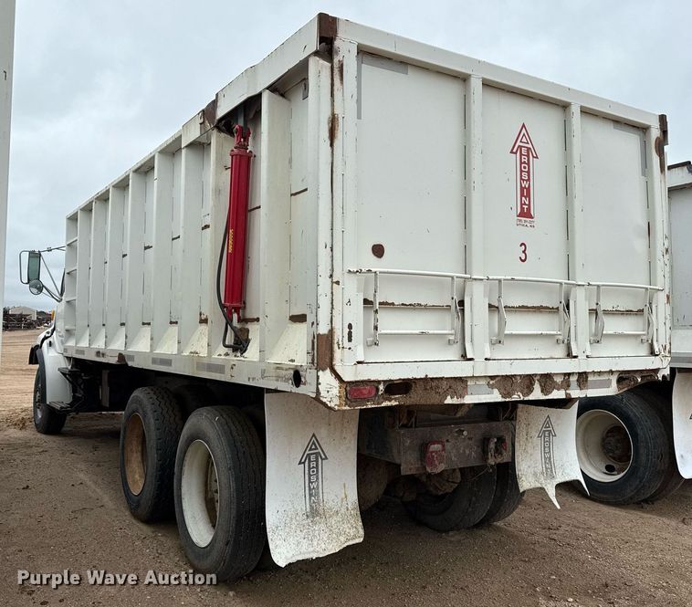 image for item EQ4901 2004 Sterling L8500 dump truck