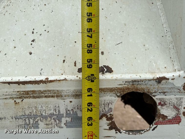 image for item EQ4901 2004 Sterling L8500 dump truck