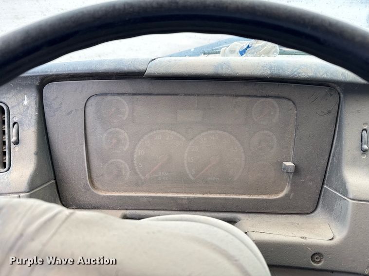 image for item EQ4901 2004 Sterling L8500 dump truck