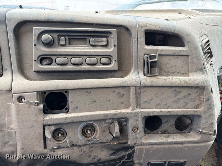 image for item EQ4901 2004 Sterling L8500 dump truck