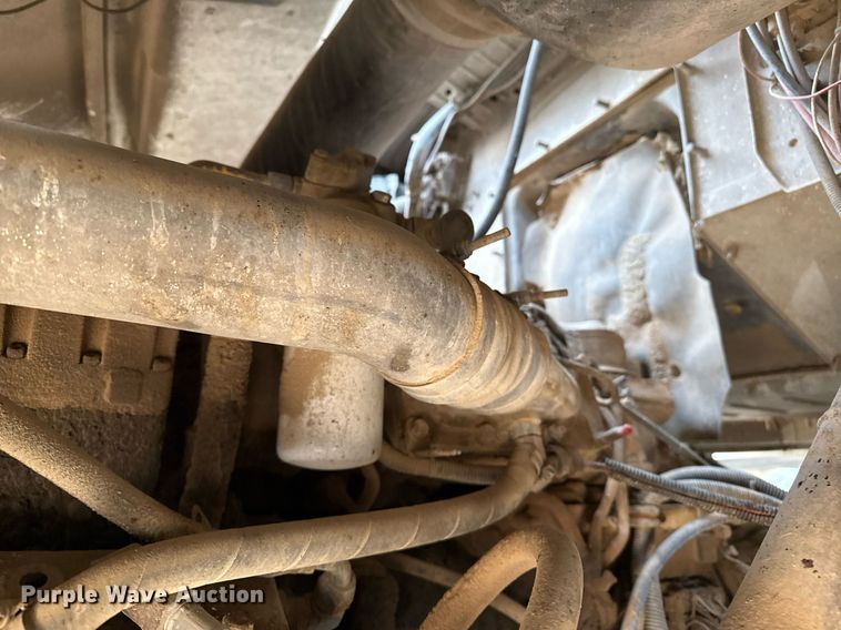 image for item EQ4901 2004 Sterling L8500 dump truck