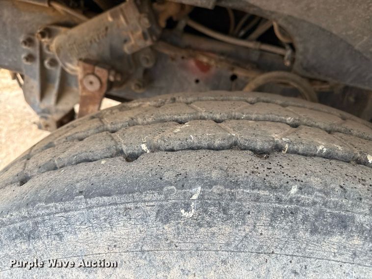 image for item EQ4901 2004 Sterling L8500 dump truck