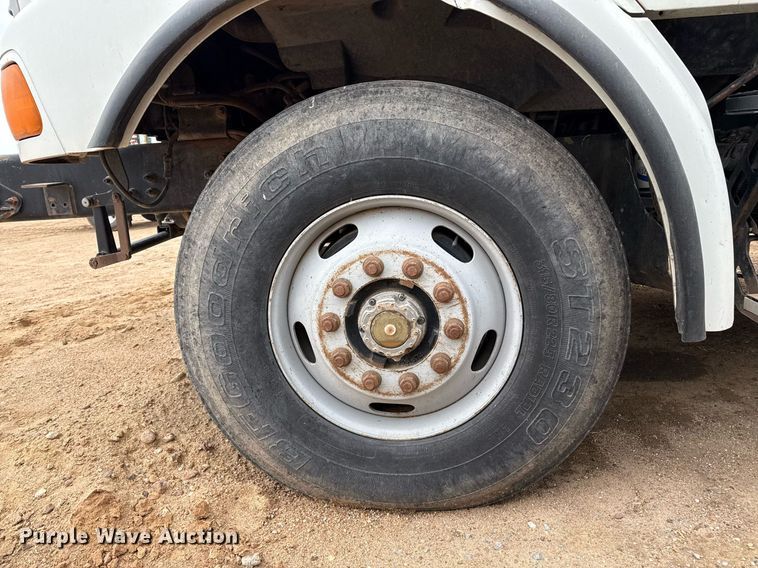 image for item EQ4901 2004 Sterling L8500 dump truck