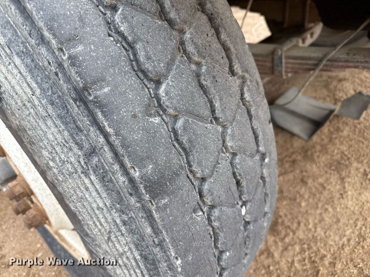 image for item EQ4901 2004 Sterling L8500 dump truck