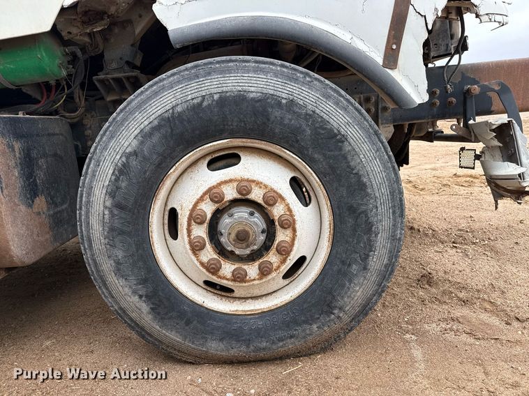 image for item EQ4901 2004 Sterling L8500 dump truck