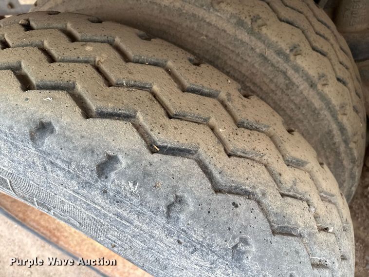 image for item EQ4901 2004 Sterling L8500 dump truck