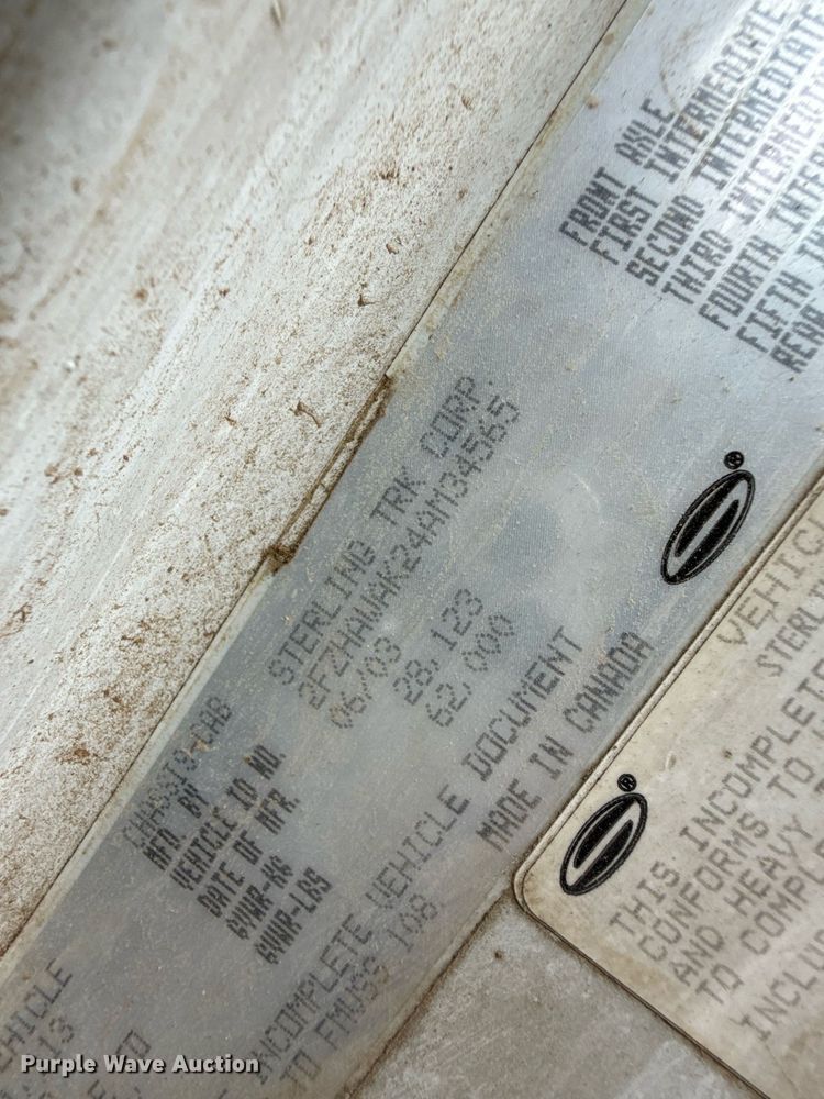 image for item EQ4901 2004 Sterling L8500 dump truck