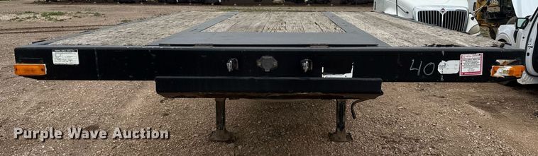 image for item EQ4927 2004 Transcraft drop deck trailer