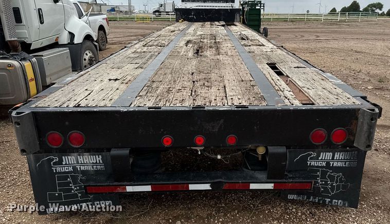 image for item EQ4927 2004 Transcraft drop deck trailer