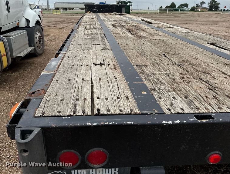 image for item EQ4927 2004 Transcraft drop deck trailer