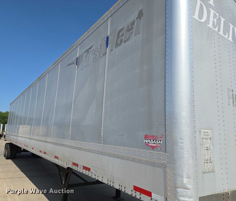 image for item EQ6555 2010 Wabash dry van trailer