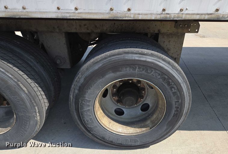 image for item EQ6555 2010 Wabash dry van trailer
