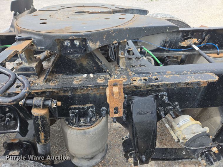 image for item FB9388 2018 Freightliner Cascadia125 semi truck