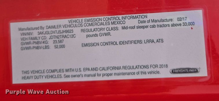 image for item FB9388 2018 Freightliner Cascadia125 semi truck