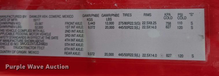 image for item FB9388 2018 Freightliner Cascadia125 semi truck