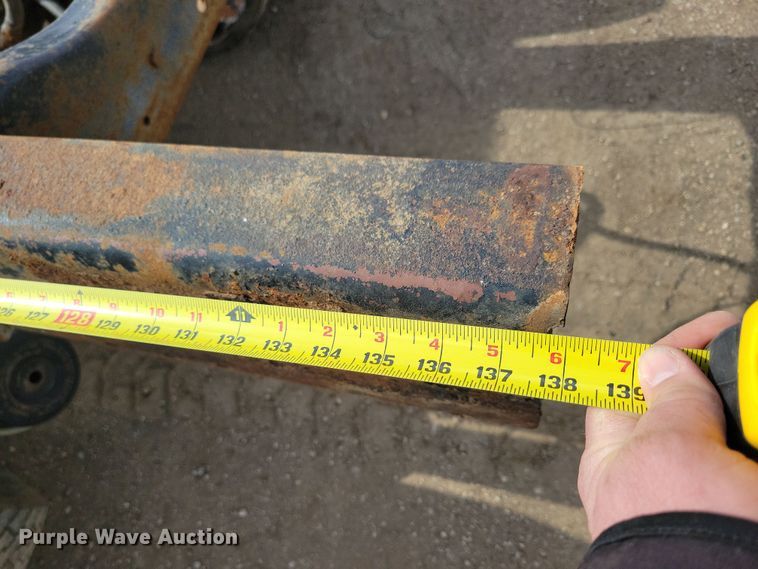 image for item NB9873 1982 Ford LN8000 truck cab and chassis