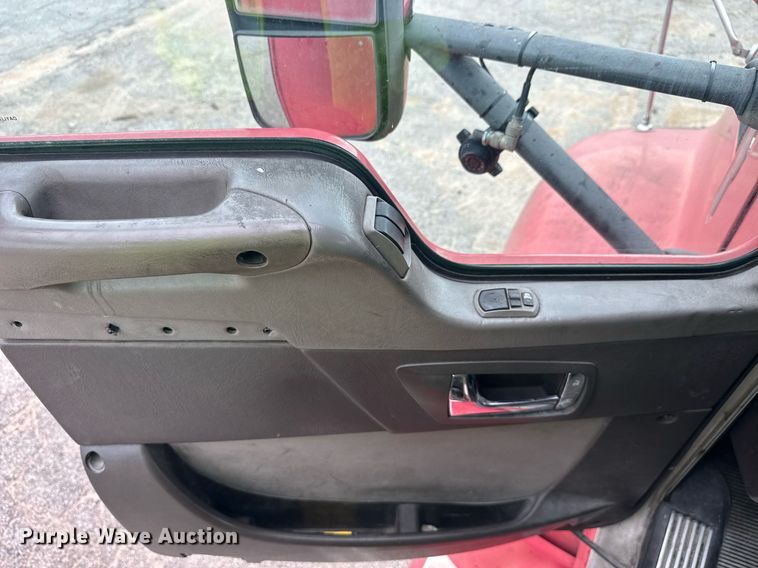 image for item YA0460 2012 Kenworth T660 semi truck