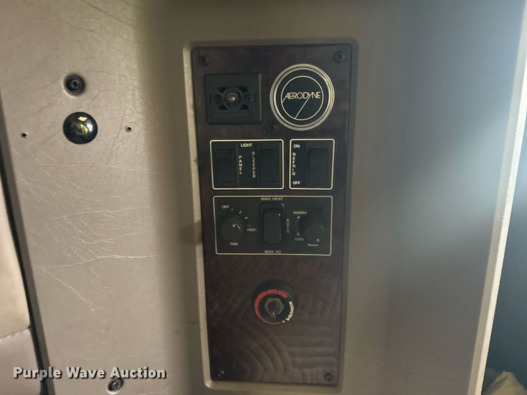 image for item YA0460 2012 Kenworth T660 semi truck