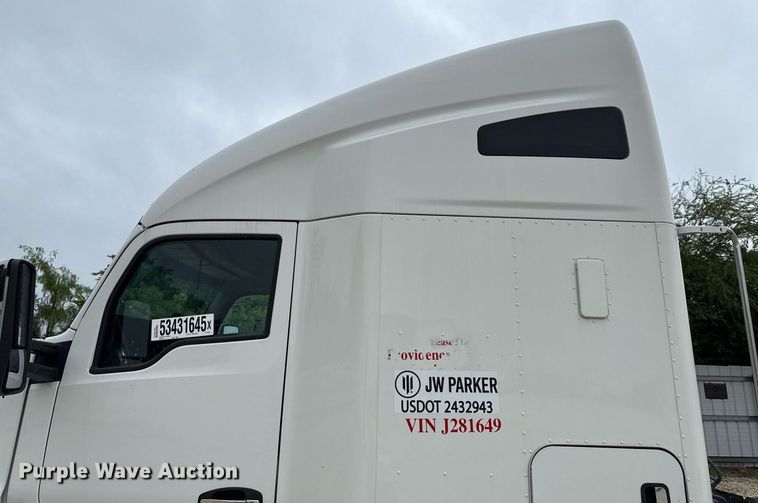 image for item YA0503 2019 Kenworth  T680 semi truck