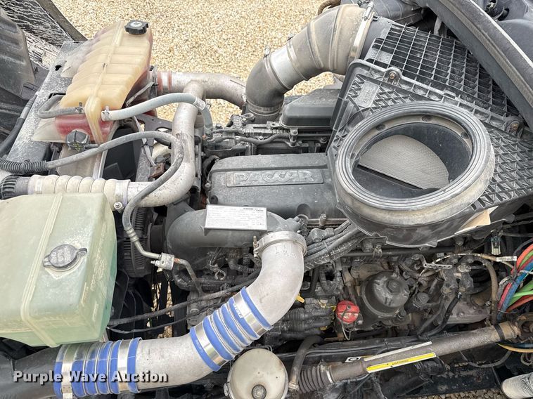 image for item YA0503 2019 Kenworth  T680 semi truck