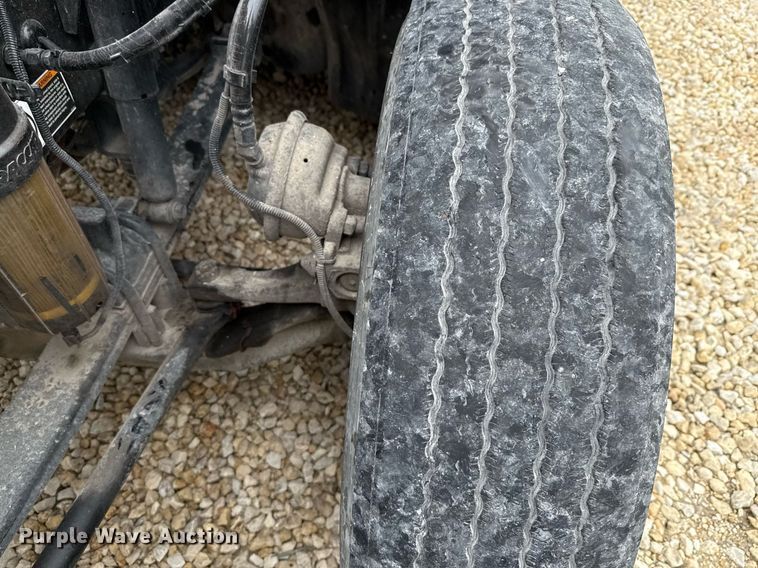 image for item YA0503 2019 Kenworth  T680 semi truck