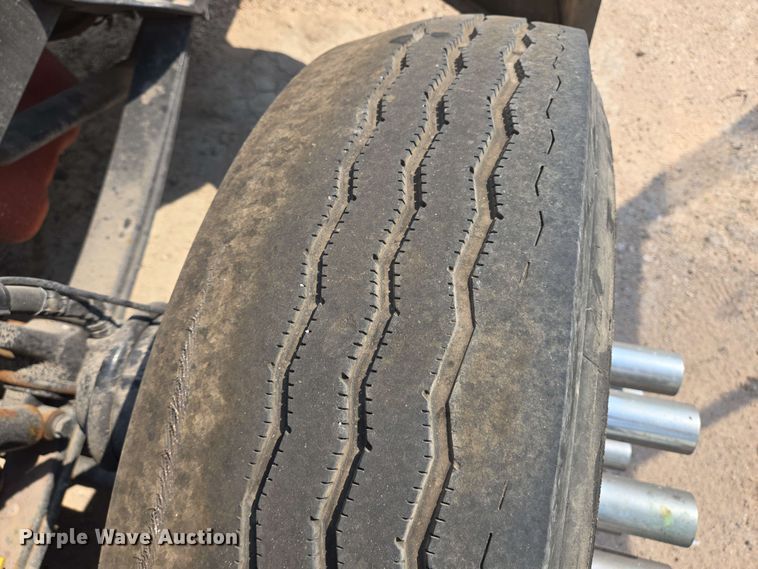 image for item YA0525 2018 Peterbilt 579 semi truck