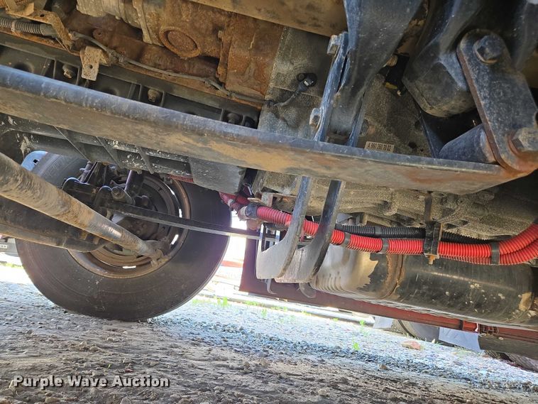 image for item YA0531 2018 Freightliner Cascadia 126 semi truck