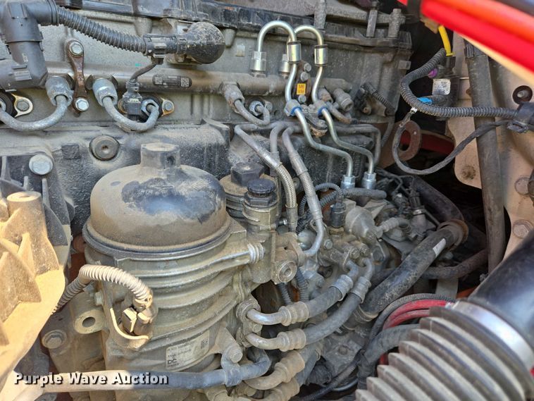 image for item YA0531 2018 Freightliner Cascadia 126 semi truck