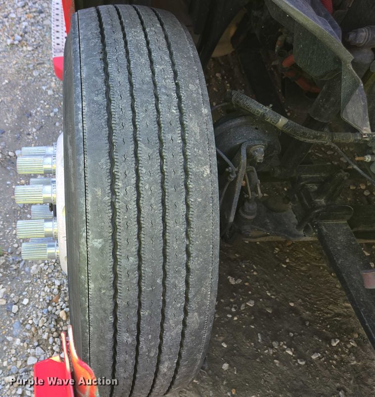 image for item YA0531 2018 Freightliner Cascadia 126 semi truck