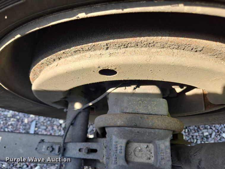 image for item YA0557 2015 Freightliner Business Class M2 semi truck