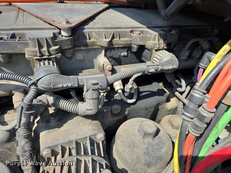 image for item YA0557 2015 Freightliner Business Class M2 semi truck