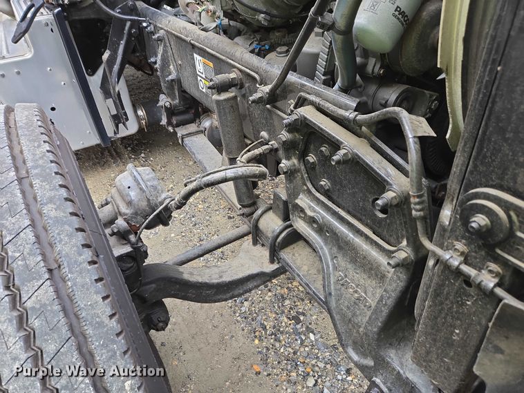 image for item YA0567 2017 Peterbilt 389 semi truck