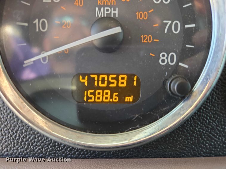 image for item YA0567 2017 Peterbilt 389 semi truck