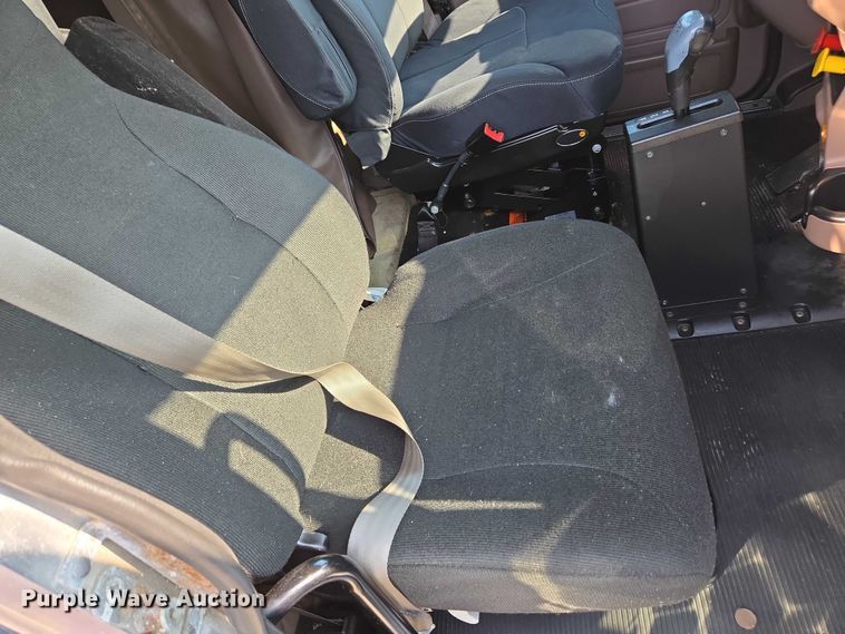 image for item YA0567 2017 Peterbilt 389 semi truck