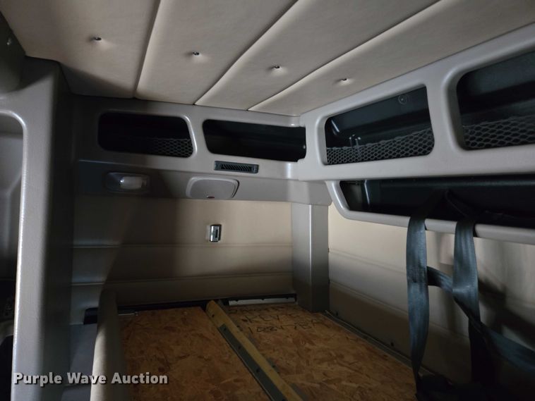 image for item YA0567 2017 Peterbilt 389 semi truck