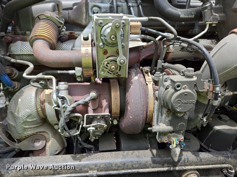 image for item YA0567 2017 Peterbilt 389 semi truck