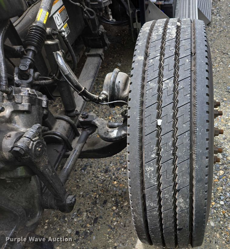 image for item YA0567 2017 Peterbilt 389 semi truck