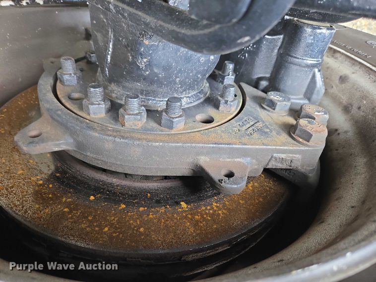 image for item YA0567 2017 Peterbilt 389 semi truck