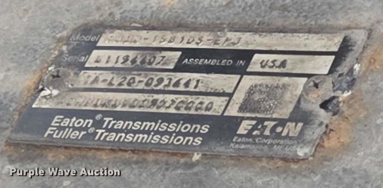 image for item YA0567 2017 Peterbilt 389 semi truck