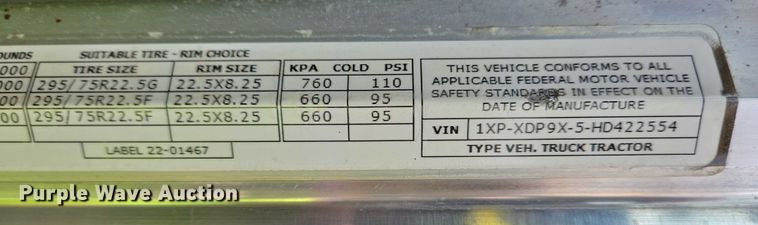 image for item YA0567 2017 Peterbilt 389 semi truck