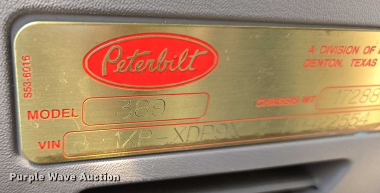 image for item YA0567 2017 Peterbilt 389 semi truck