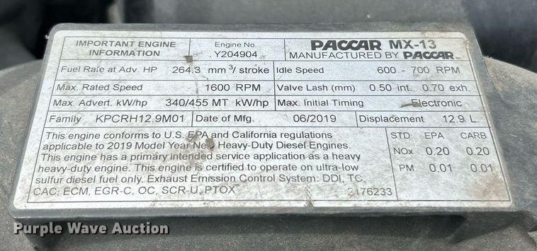 image for item YA0575 2020 Kenworth T680 semi truck