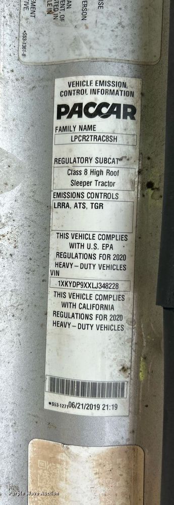 image for item YA0575 2020 Kenworth T680 semi truck