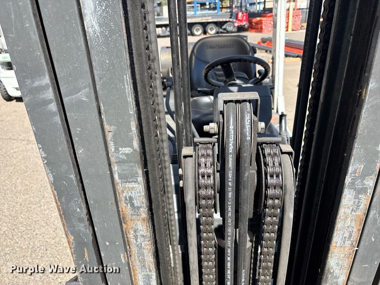 image for item DH8633 2017 UniCarriers PF50 forklift