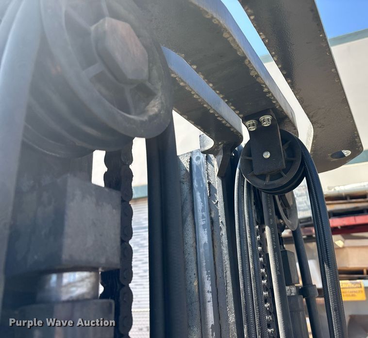 image for item DH8633 2017 UniCarriers PF50 forklift